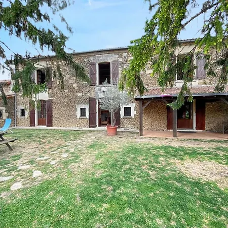 Maison Charmante A Avec Jardin Prive