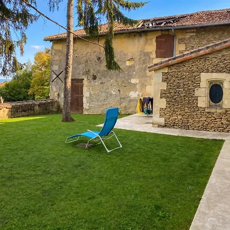 Maison Charmante A Avec Jardin Prive Vakantiehuis *