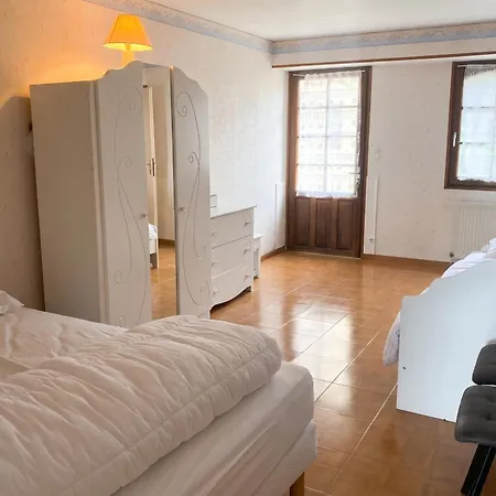 Vakantiehuis Maison Charmante A Avec Jardin Prive Mouterre-Silly