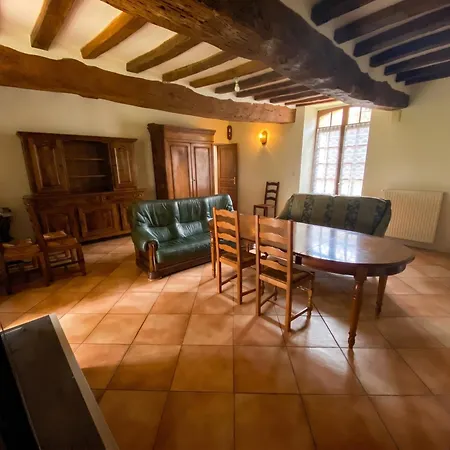 Vakantiehuis Maison Charmante A Avec Jardin Prive Mouterre-Silly