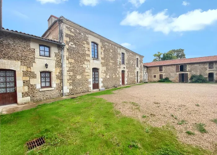 Maison Charmante A Avec Jardin Prive * Mouterre-Silly